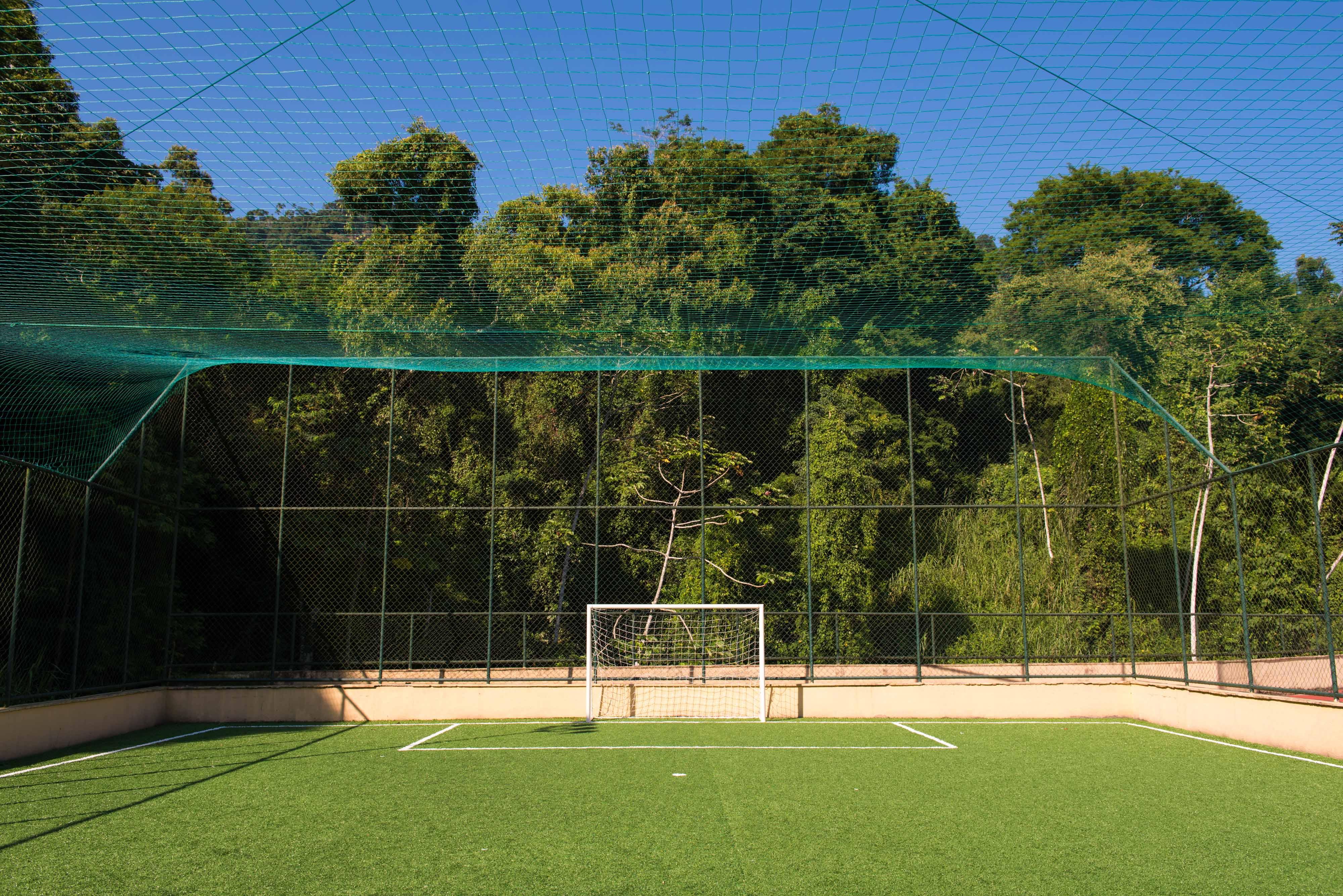 Vila Gale Eco Resort Angra Angra dos Reis Ngoại thất bức ảnh The football pitch at the school
