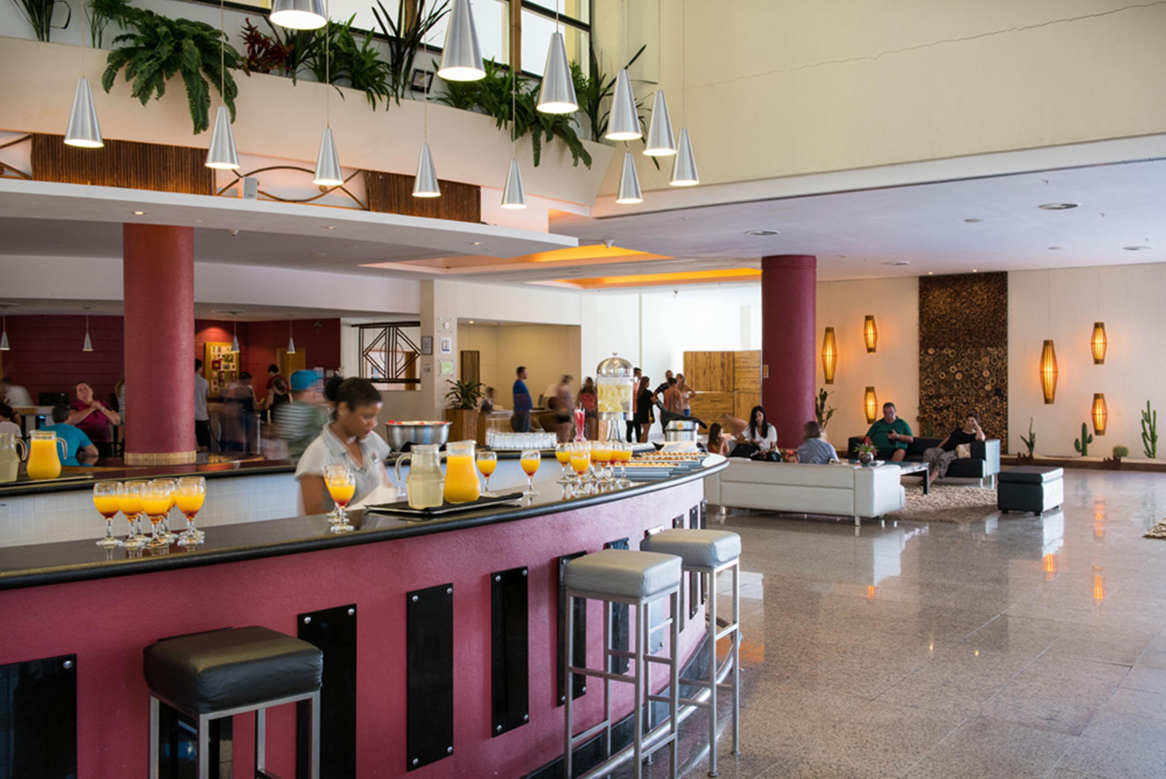 Vila Gale Eco Resort Angra Angra dos Reis Ngoại thất bức ảnh The lobby bar at the Sheraton Berlin