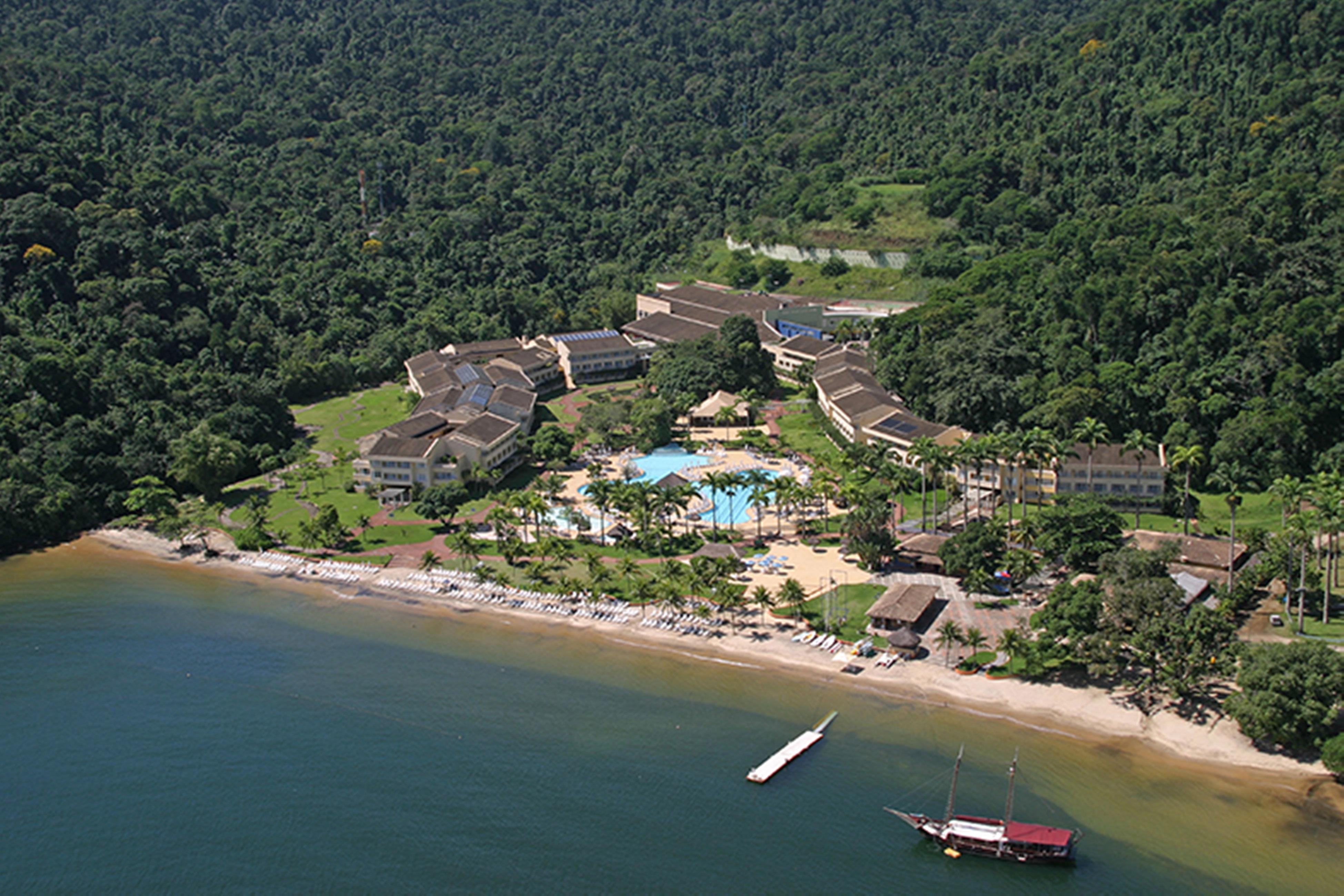 Vila Gale Eco Resort Angra Angra dos Reis Ngoại thất bức ảnh Aerial view of the resort